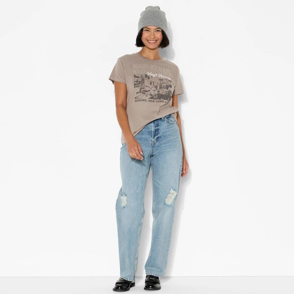 Women's Mainstreet Market Vinyl Records Short Sleeve Graphic T-Shirt - Brown S